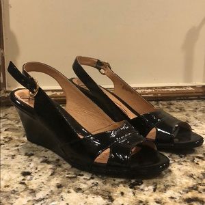 Söfft Brand Patent Leather Wedge Sandals Size 8